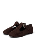 TEA BROWN