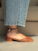 CAMELIA CAMEL