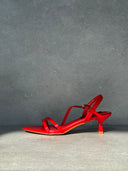 LILY RED