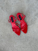 LILY RED