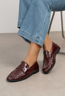 SINGAPORE BURGUNDY