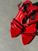 LILY RED
