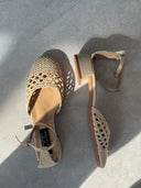 CAMELIA BEIGE
