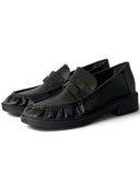 CLOE BLACK