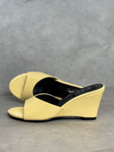 SARA YELLOW