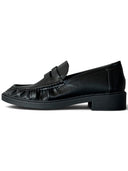 CLOE BLACK