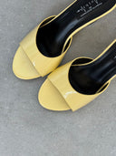 SARA YELLOW