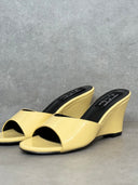 SARA YELLOW